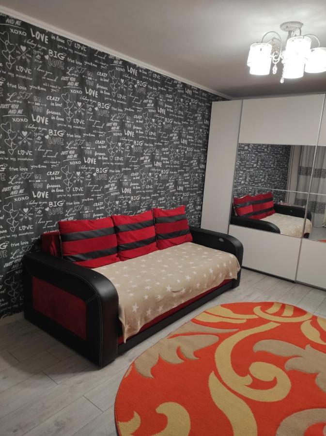 Private Room Near 3 Min Metrou Crangasi, 40 M2 Bukarest Eksteriør billede